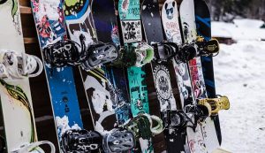 Los mejores soportes de pared para esquís y tablas de snowboard